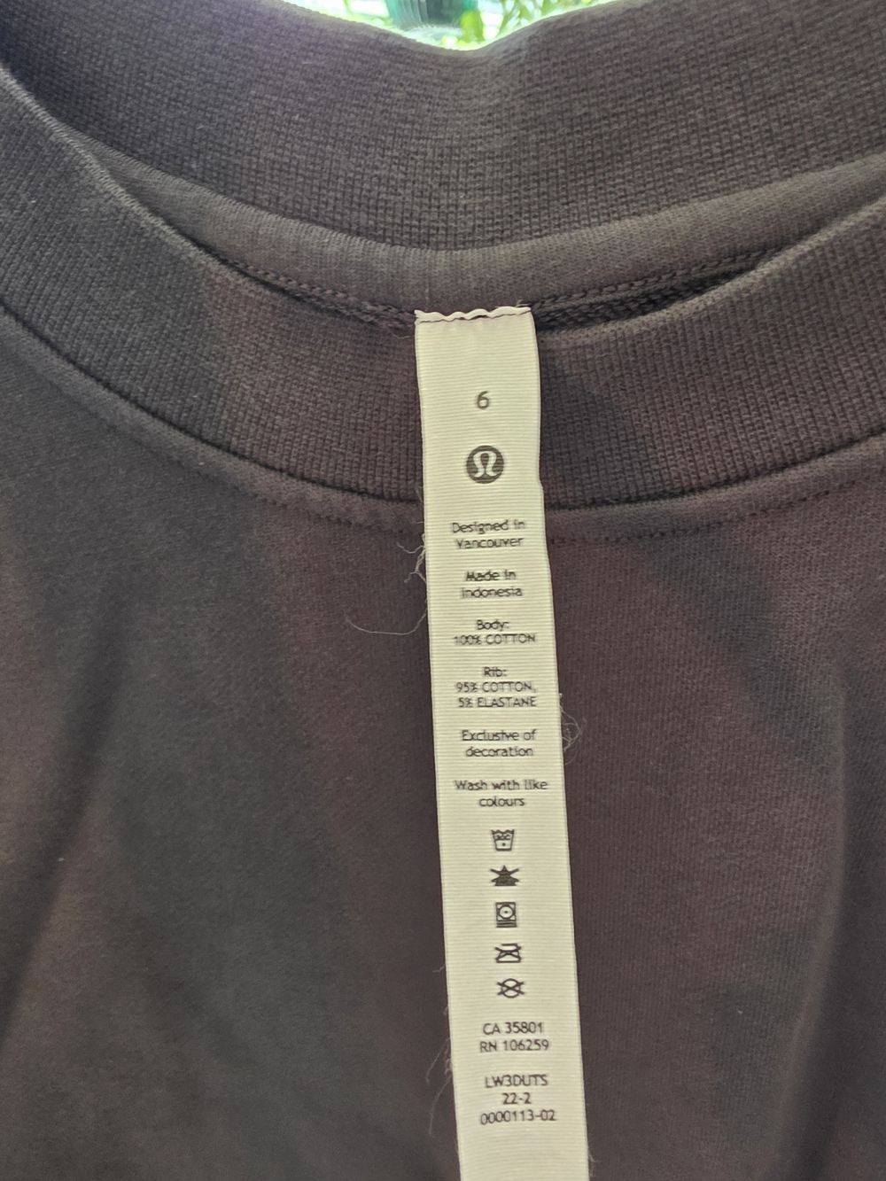 Lululemon Black Crewneck Sweatshirt Size 6 NWOT Tried On Only Oversized - Picture 2 of 5